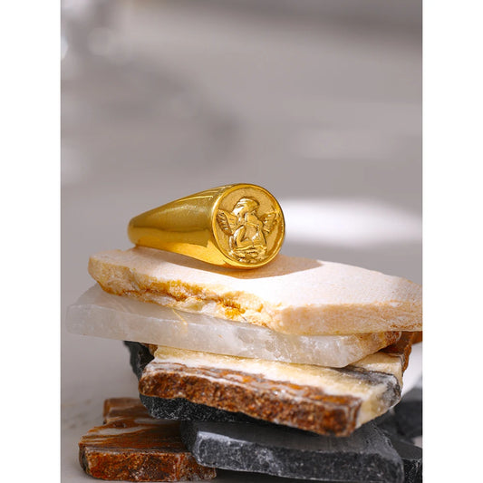 Trendy Round Angel Ring for Women Stainless Steel Waterproof Charm Jewelry Statement Golden Metal Gala Gift Bijoux Ete