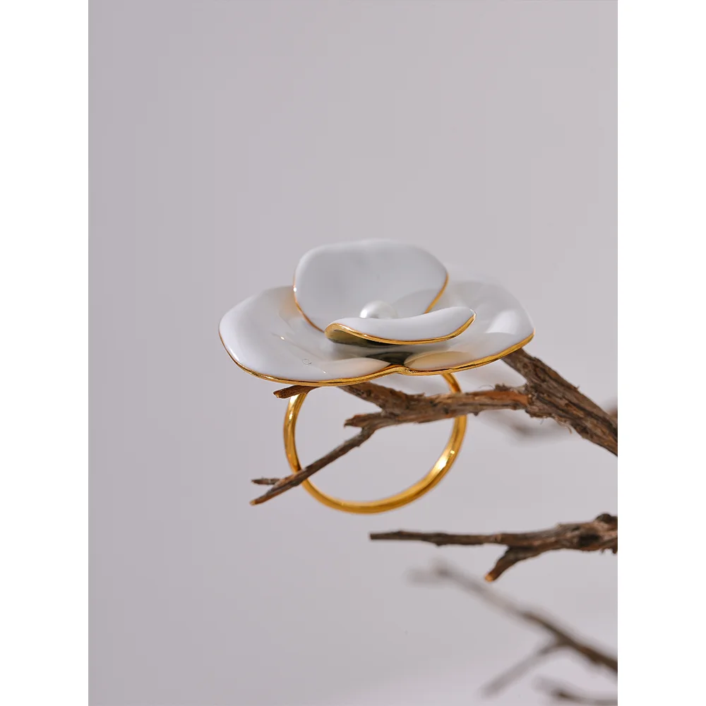 Exquisite White Enamel Flower Fashion Chic Adjustable Ring for Women Stainless Steel Waterproof Temperament Jewelry Gift