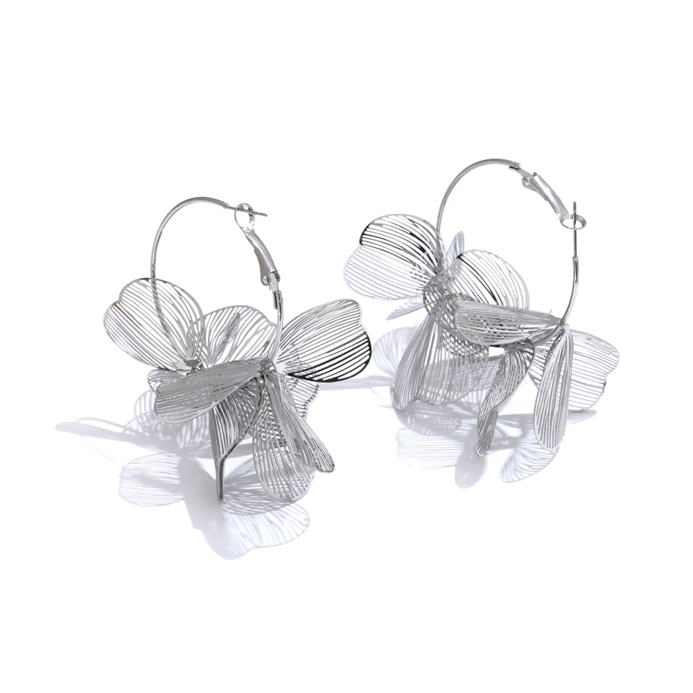 Exclusive Design Stainless Steel Metal Flower Big Hoop Earrings Personality Fashion Waterproof Eye-catching Jewelry