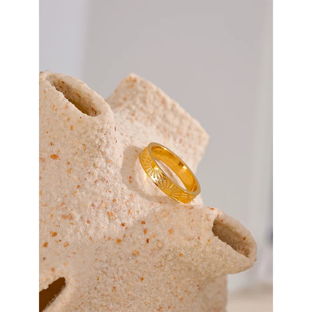 Minimalist Stainless Steel Sun Round Finger Ring Individualistic Chic Water Resistant Jewelry Accessories