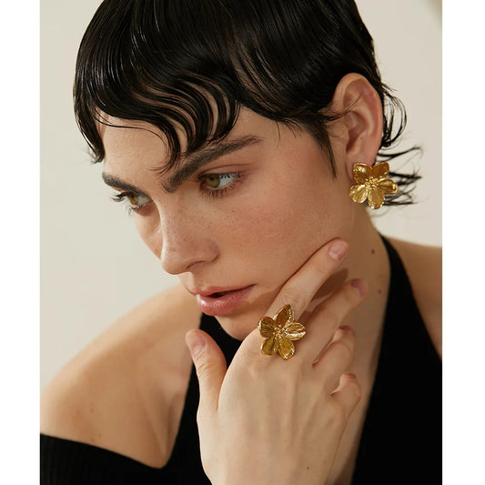 Tarnish Free Vintage Gold Color Stainless Steel Flower Metal Stud Earrings for Women Individual Stylish Trendy Jewelry