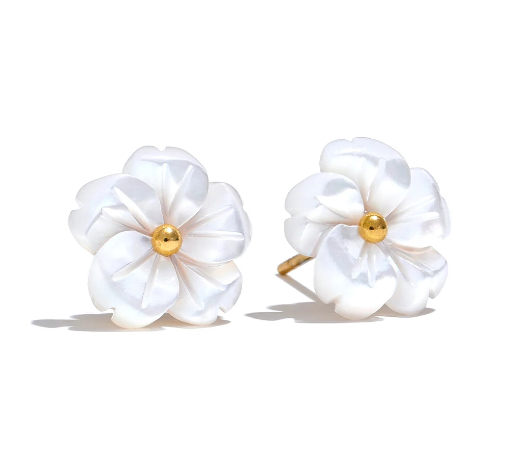 Natural Shell Flower Exquisite Daily Stud Earrings for Women Fashion Stainless Steel Sweet Romantic Korean Premium Jewelry