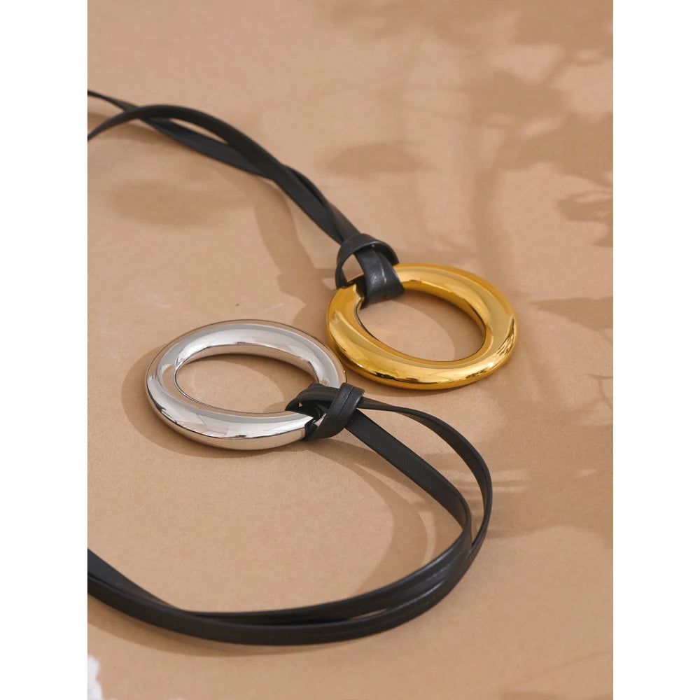 Long PU Leather Stainless Steel Round Pendant Fashion Bib Necklace Minimalist Tarnish Free for Women Stylish Trend Jewelry