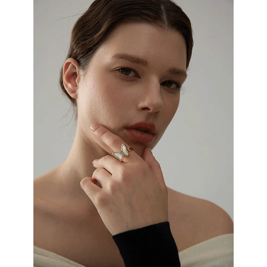 Exquisite Natural Shell CZ Stainless Steel Butterfly Ring Inlaid Cubic Zirconia Gold Color Fashion Jewelry Accessories