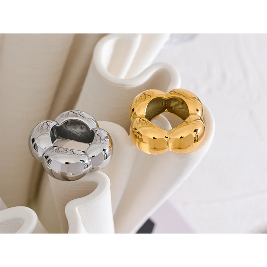 316l Stainless Steel Flower Hollow Big Fashion Statement Ring Waterproof Texture Jewelry Attractive Women Bijoux Gift