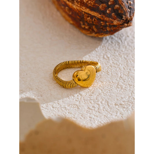 678# Fashion Metal Snake Chain Heart Statement Ring 18K Gold Color PVD Plated Essentials Trendy Charm Finger Jewelry Gift