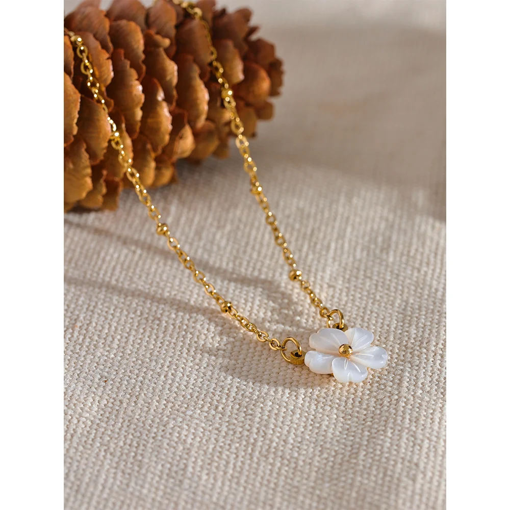 Chic Fashion Natural Shell Flower Pendant Necklace Gift Stainless Steel Exquisite Chain Gold Color Premium Jewelry Bijoux