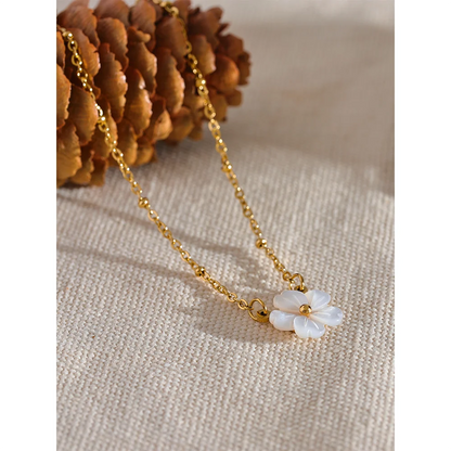 Chic Fashion Natural Shell Flower Pendant Necklace Gift Stainless Steel Exquisite Chain Gold Color Premium Jewelry Bijoux