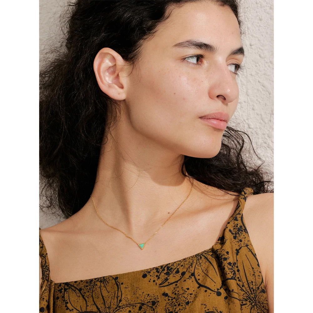 Exquisite Stainless Steel Natural Australia Opal Stone Triangle Pendant Necklace Small Chic Neck Jewelry Recommend Gift