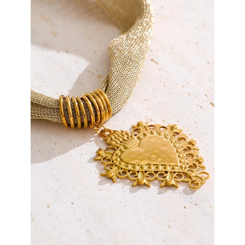 New Style Polyester Cloth Chain Heart Pendant Necklace for Women Stainless Steel Fashion Jewelry Autumn and Winter 2025