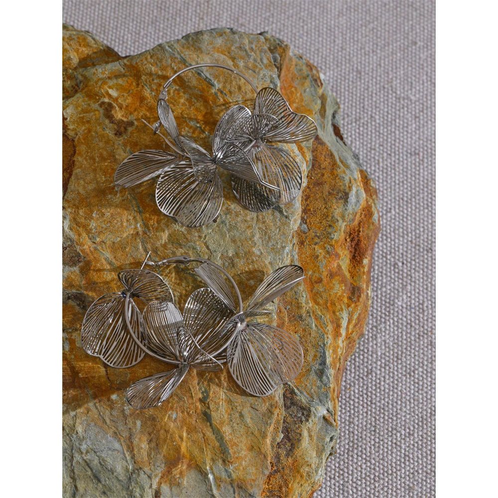 Exclusive Design Stainless Steel Metal Flower Big Hoop Earrings Personality Fashion Waterproof Eye-catching Jewelry