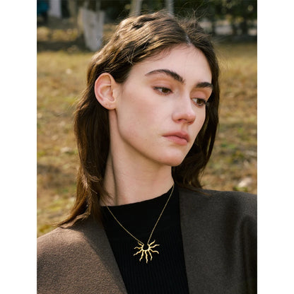 Individualistic Stainless Steel Metal Trendy Sun Pendant Necklace Hot Style Attractive Jewelry Waterproof Accessories Gift