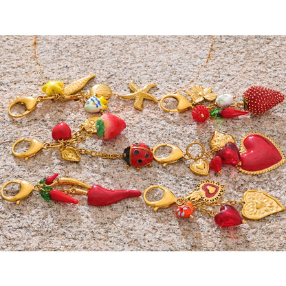 Hot Style Red Enamel Fruit Flower Strawberry Keychain Pendant Car Key Chains Jewelry Gift Decoration Accessories