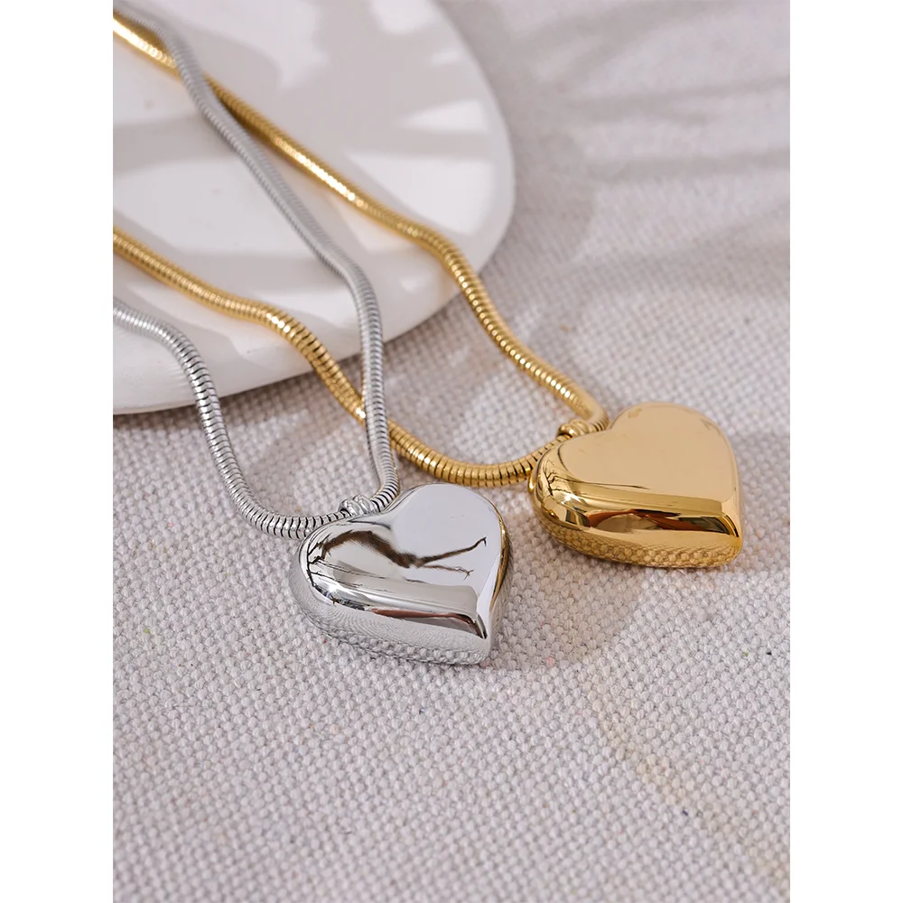 Thicker Stainless Steel Heart Hollow Love Smooth Pendant Necklace Gold Platinum Color High Quality Neck Jewelry Women Gift