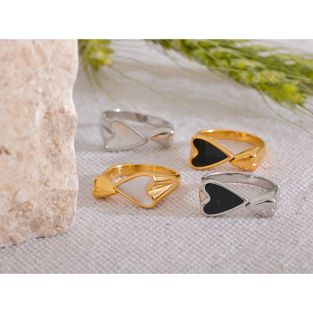 Shell Acrylic Heart Stainless Steel Stylish Ring for Women Charms Metal Texture Waterproof Golden Jewelry Gala Gift