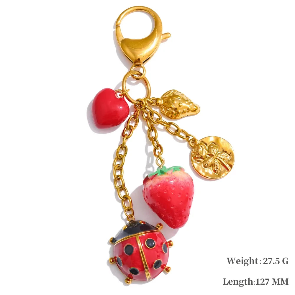 Hot Style Red Enamel Fruit Flower Strawberry Keychain Pendant Car Key Chains Jewelry Gift Decoration Accessories