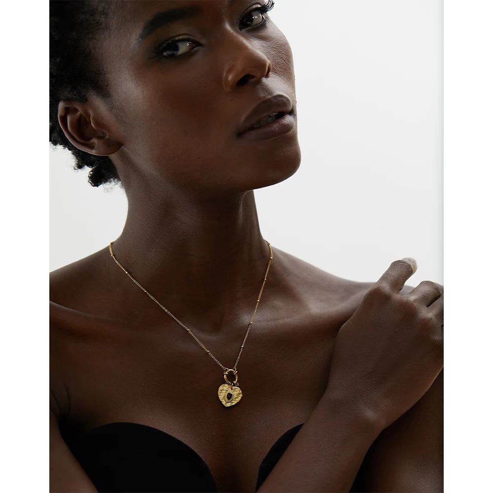 Charm Vintage Metal Heart Pendant Stainless Steel Necklace Golden Chain Collar Fashion France Trendy Jewelry Bijoux Women