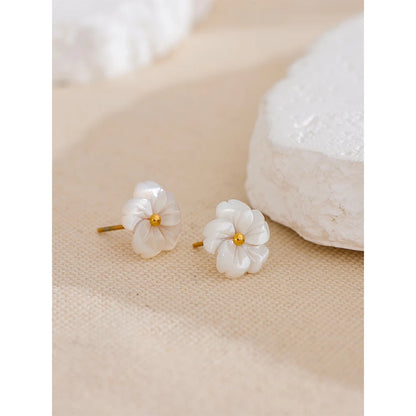 Natural Shell Flower Exquisite Daily Stud Earrings for Women Fashion Stainless Steel Sweet Romantic Korean Premium Jewelry