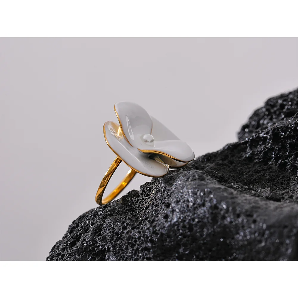 Exquisite White Enamel Flower Fashion Chic Adjustable Ring for Women Stainless Steel Waterproof Temperament Jewelry Gift