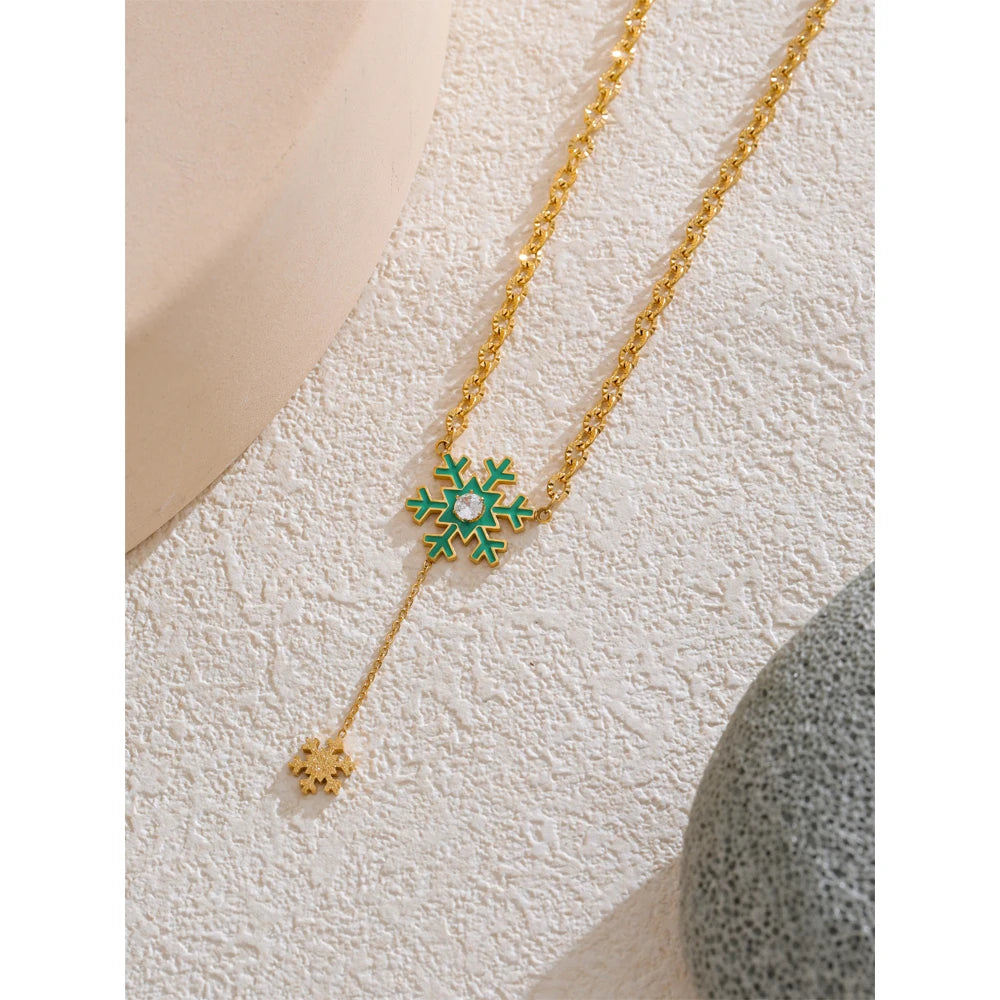 Christmas Green Enamel Snowflake Chic Fashion Season Necklace Waterproof Jewelry for Women Gift
