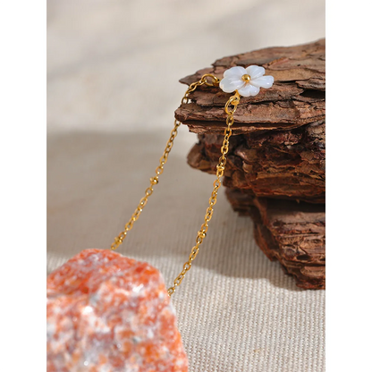 Chic Fashion Natural Shell Flower Pendant Necklace Gift Stainless Steel Exquisite Chain Gold Color Premium Jewelry Bijoux
