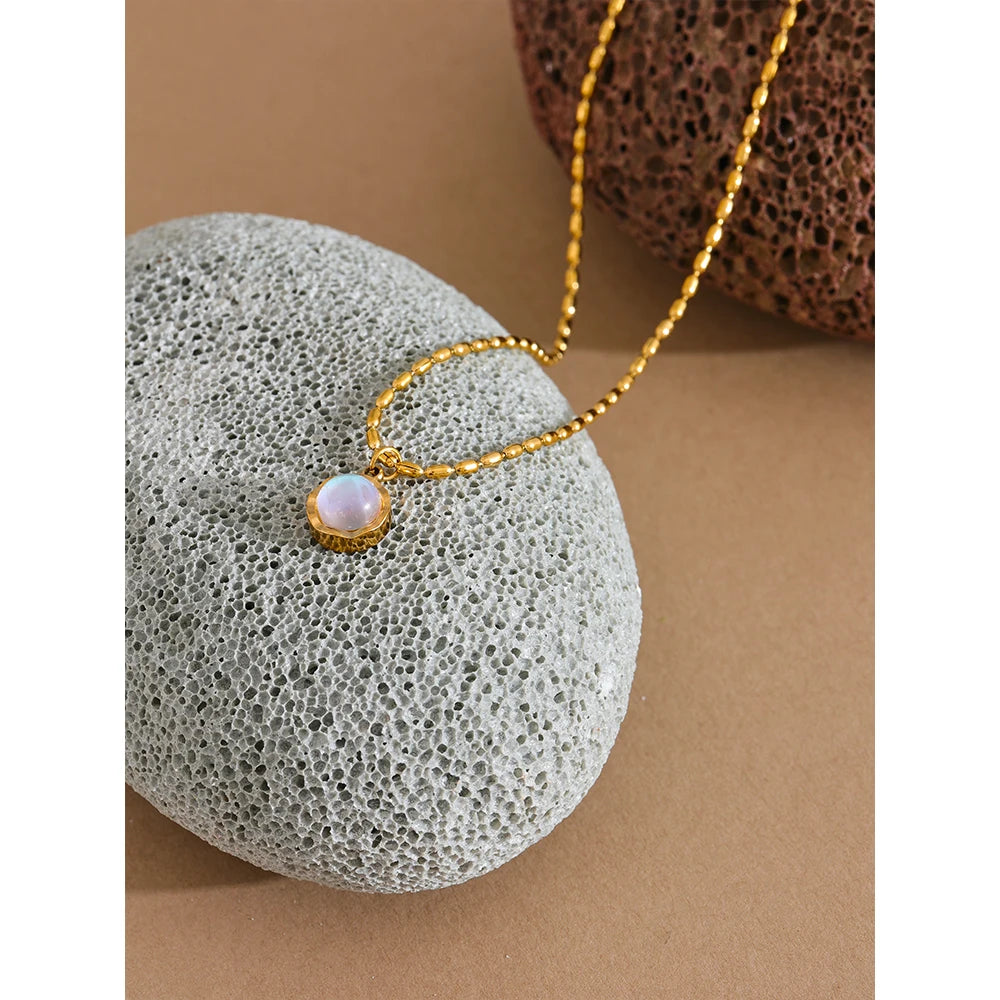 Stainless Steel Exquisite Moonlight Stone Drop Necklace for Women High Quality Chic Chain Charm Jewelry Gift Waterproof
