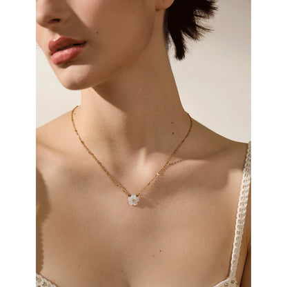 Chic Fashion Natural Shell Flower Pendant Necklace Gift Stainless Steel Exquisite Chain Gold Color Premium Jewelry Bijoux