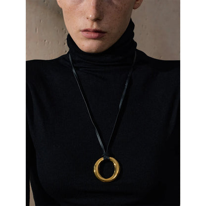 Long PU Leather Stainless Steel Round Pendant Fashion Bib Necklace Minimalist Tarnish Free for Women Stylish Trend Jewelry