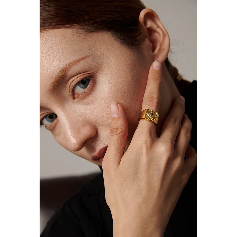Sun Abstract Ring Stainless Steel Golden Texture Metal Geometric Trendy Charm Jewelry украшения  бижутерия Party